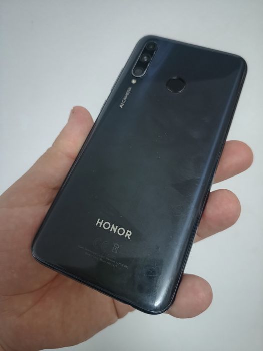 Honor 20E.. 64Gb 4Gb dualsim. . google play