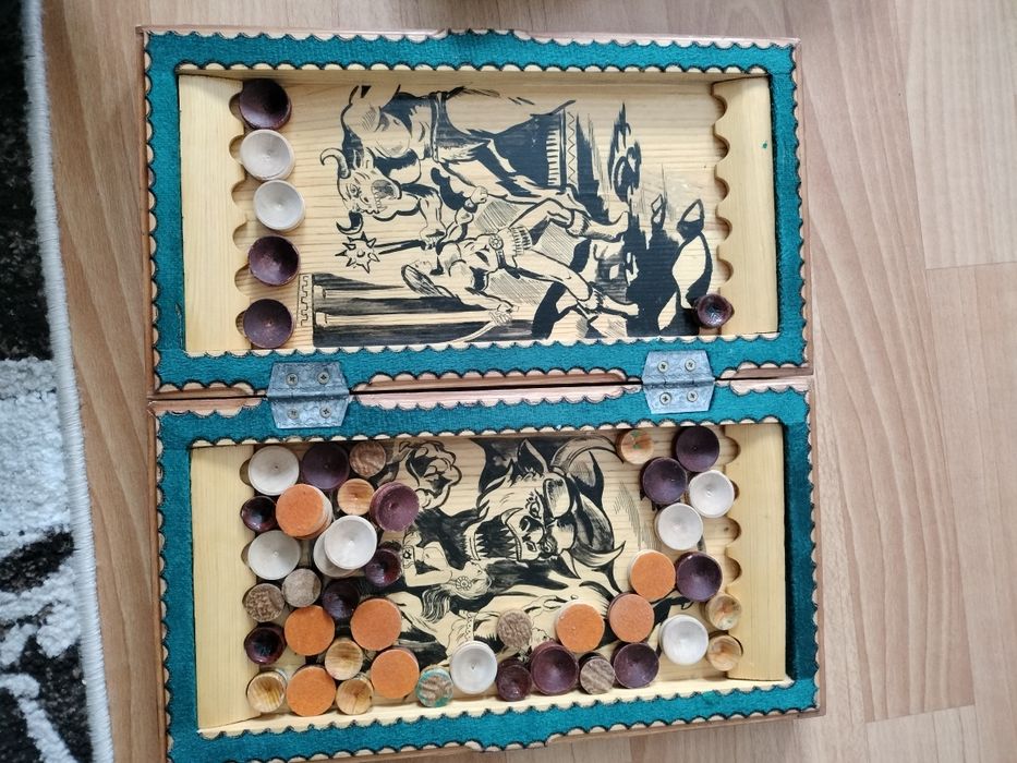 Нарды деревянные, хорошее состояние