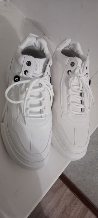 Кроссовки НОВЫЕ, 41 размер