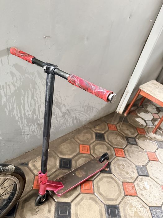Продам трюковой самокат