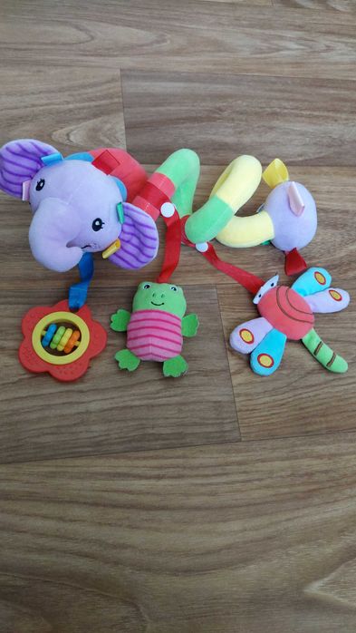 Игрушка и вещи для малыша