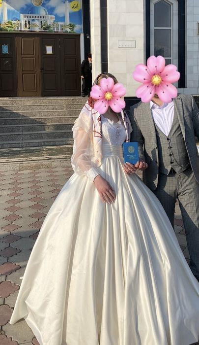 Свадебное платье