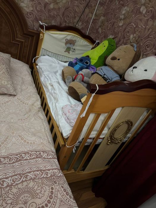 Детский манеж, кровать,  почти новое