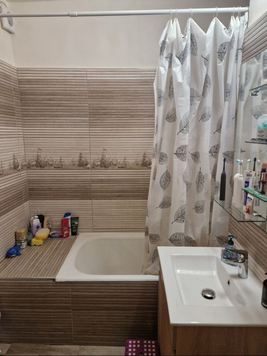Apartament in Baciu cu garaj si parcare !