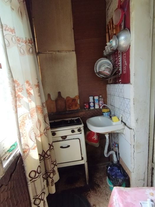 Продаётся 1 комнатная квартира на 3 этаже, Американская школа.кирпич