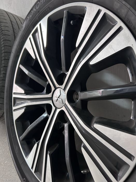 Джанти със гуми.