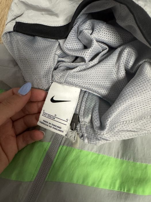 NIKE Спортно яке 'Crossover' сиво / неоново зелено / черно