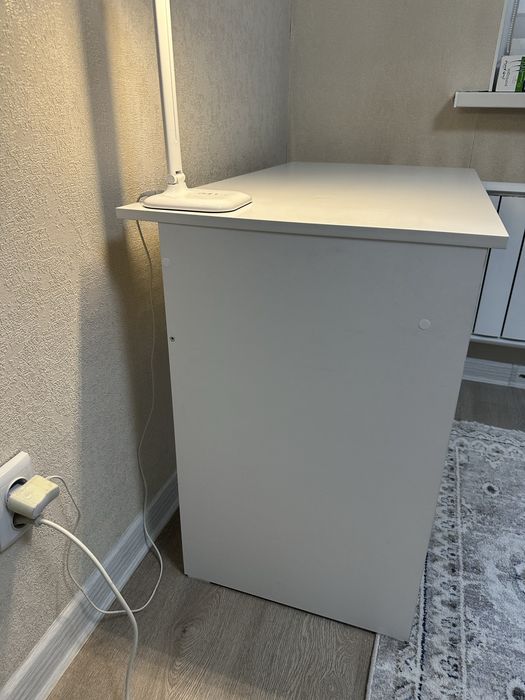 Рабочий стол, парта, стол