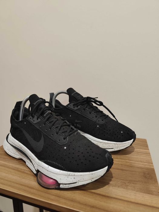 Маратонки  на Nike