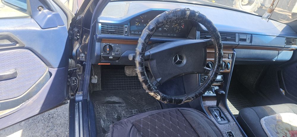 Продам мерседес е260