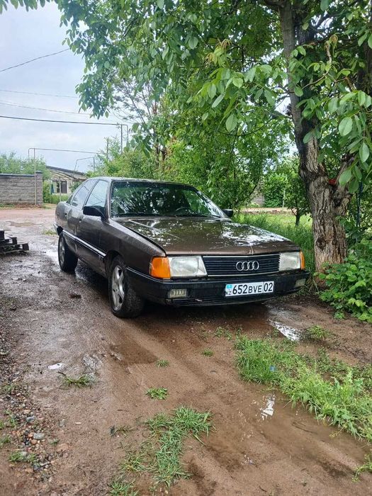 Продам автомобиль Ауди 100