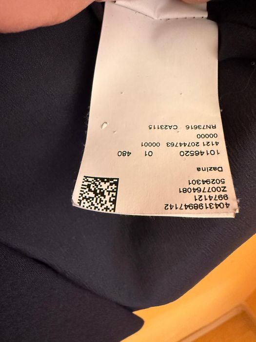 HUGO BOSS rochie eleganta , marimea 40 , din lânǎ