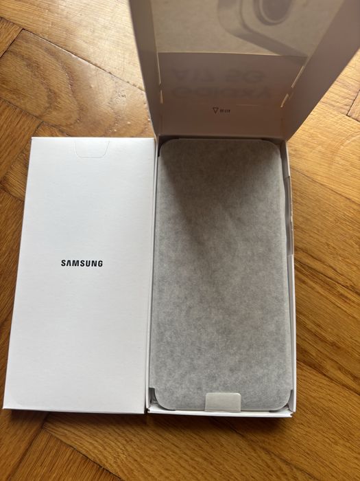 Samsung Galaxy A17 de 128 Gb Dual 5G Gray