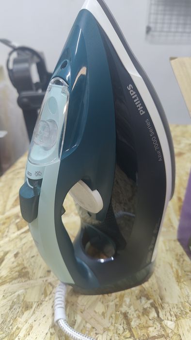 Утюг Philips DST7031. Б/у