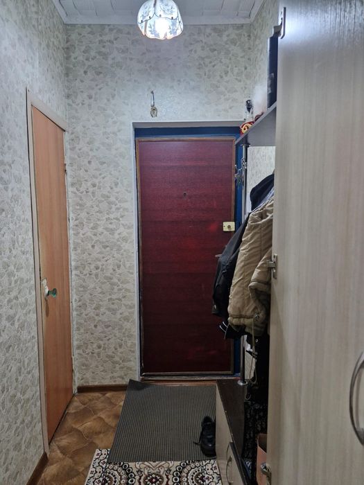 1-болмели квартира сатылады.