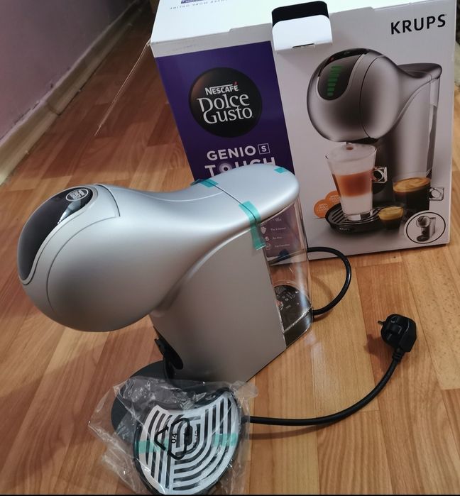 Кафе машина NESCAFE Dolce Gusto GENIO S Touch