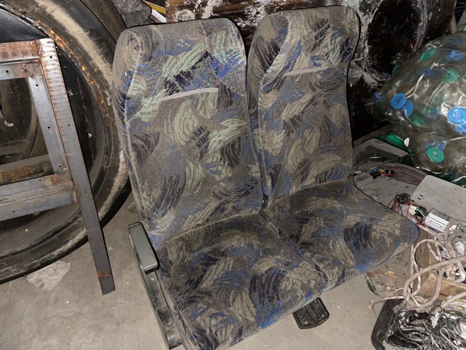 Продам сиденья от автобуса