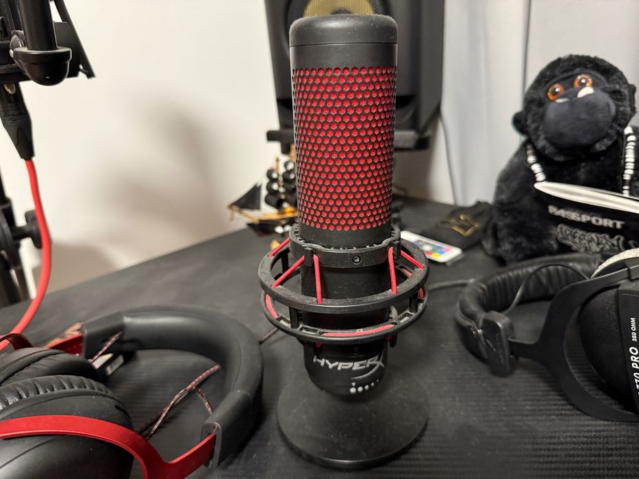 HyperX QuadCast + HyperX Cloud III – комплект