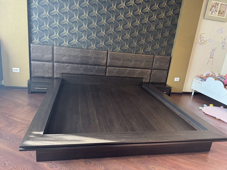 Кровать подиум !!