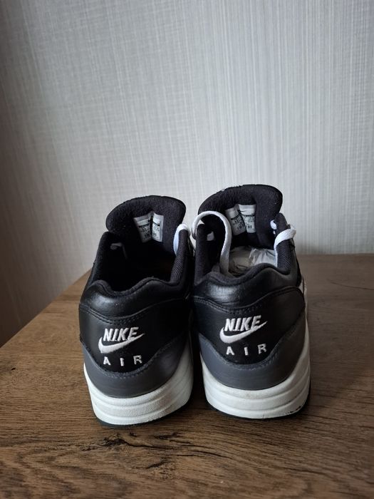 Nike air max маратонки 43 номер.