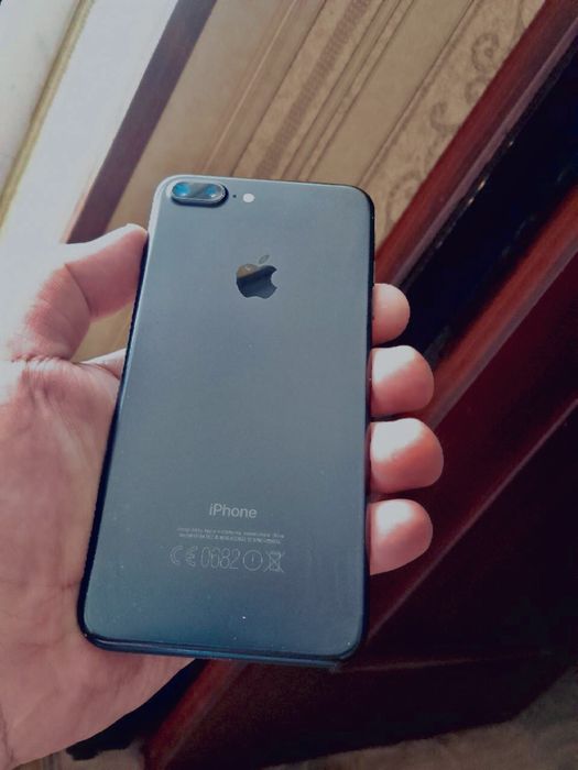 Iphone 7  plus 128 tali 84 yomkist LLA ideal