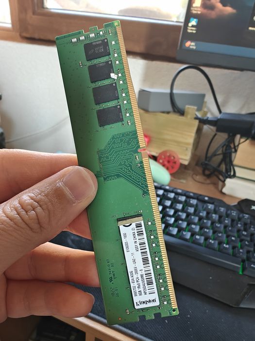 Продавам 8GB RAM плоча в добро състояние!