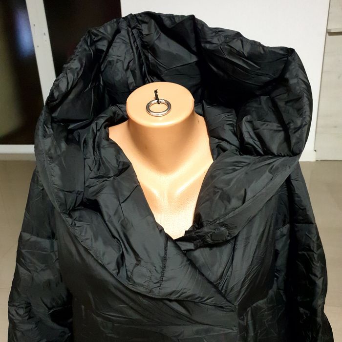 Vand haina LIVIANA CONTI marimea 42