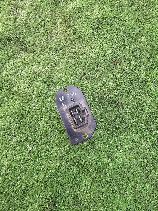 Реостат печки Мазда 121 mazda