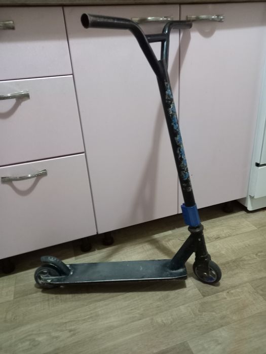 Продам подростковый трюковой самокат