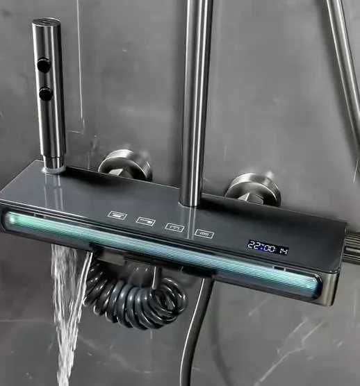 Модерен интелигентен душ с дисплей и динамична LED подсветка D54