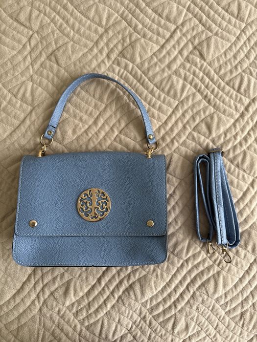 голубая сумочка