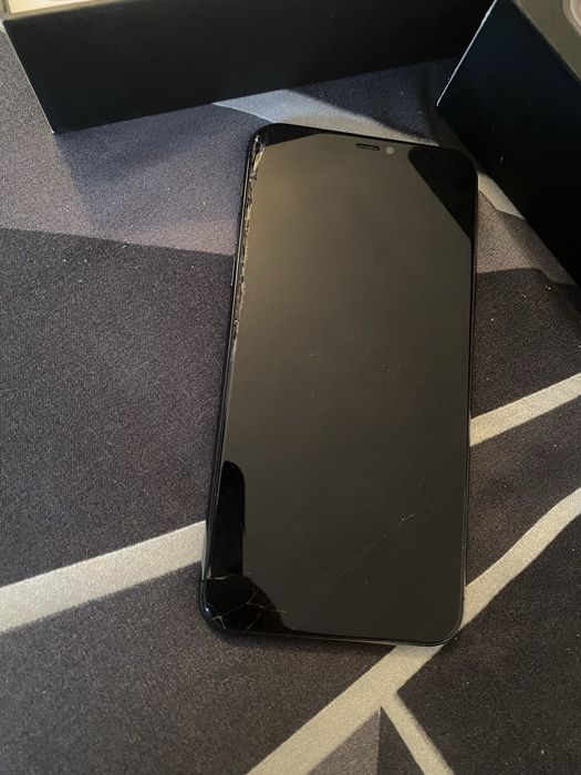 Iphone 11  pro max liber de retea