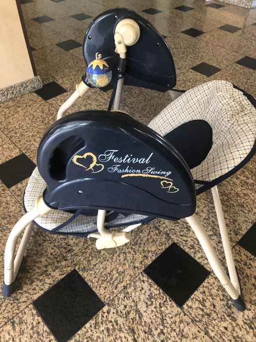 Бебешко столче за баня /вана Chipolino, Детски музикален стол люлка