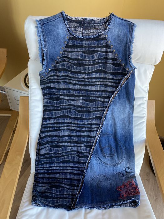 Vand rochie Desigual marime M