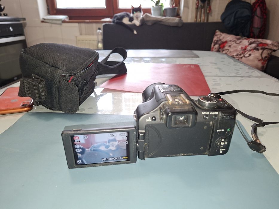 Panasonic FZ150, 12 MP ,24x zoom, Full HD Video