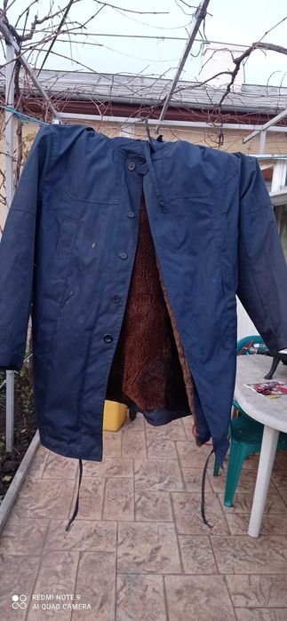 Vând costum imblanit impermeabil