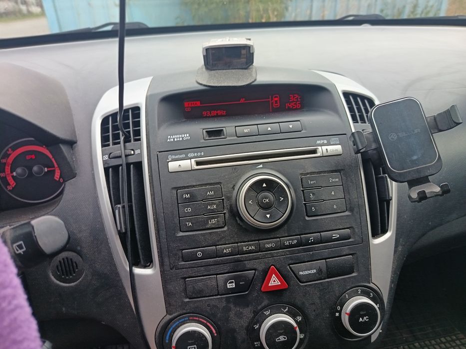 KIA Unknown Model 2012 — imagine 2