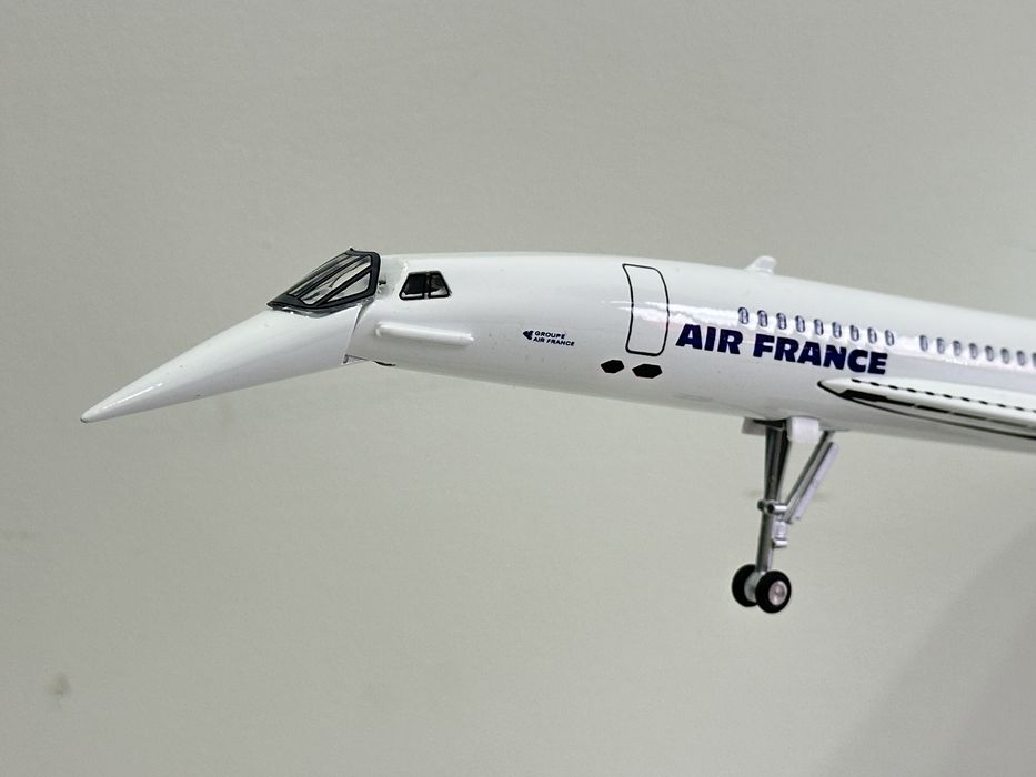 Самолет модель CONCORDE с подсветкой (отличный подарок)