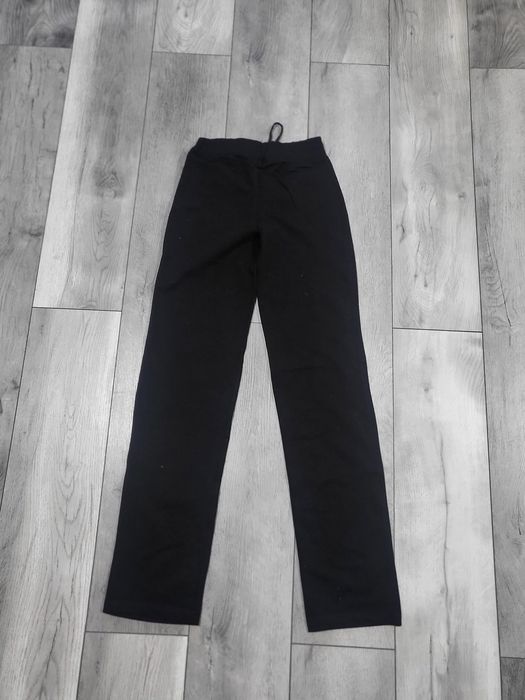 Vand pantaloni de trening adidas
