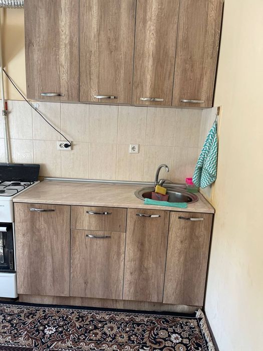 Kuxinniy mebel gazplita vityeshka sotiladi