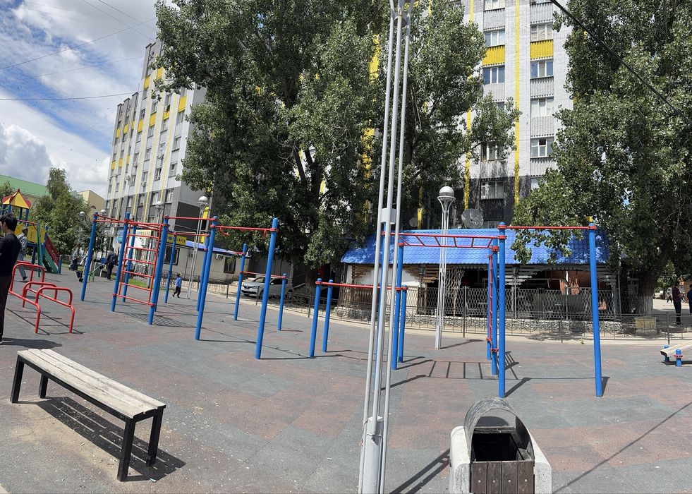 Продам общежитию в районе Уневермаг Гаухар