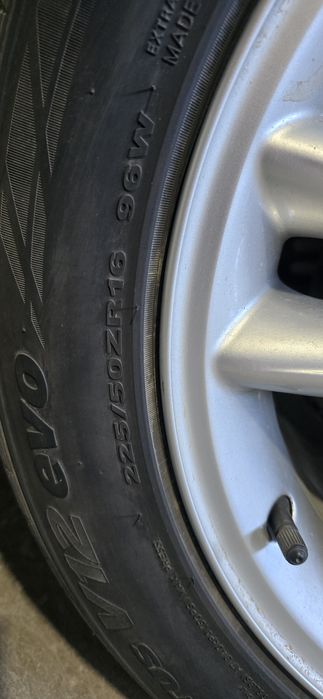 Шины летние, Hankook 225/50Z/R16