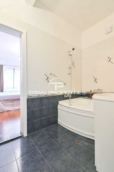 Дава се под наем Тристаен апартамент в София, Център - 105 кв.м за 997.05 € - Снимка #14