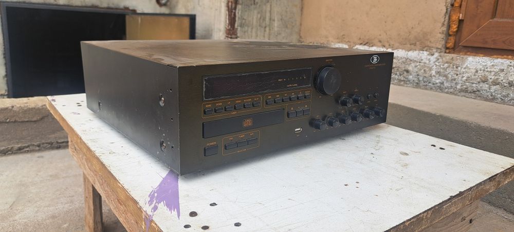 трансляционный микшер-усилитель. Ставят в кафе, мечетях, магазин