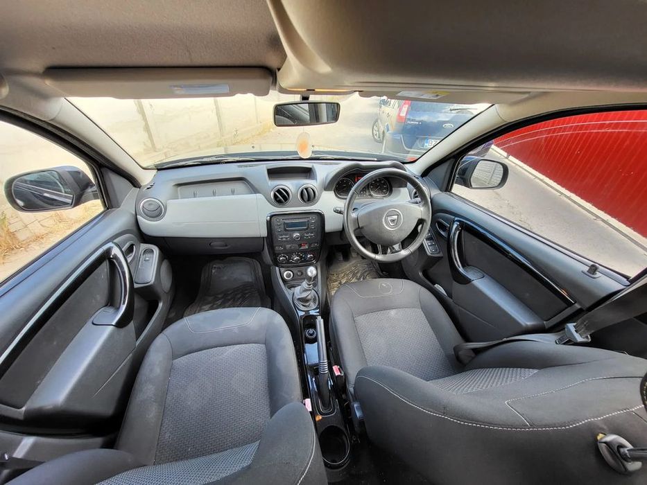 dezmembram dacia duster 2013 1.5 dci 4x4 capota/bara/aripi/faruri