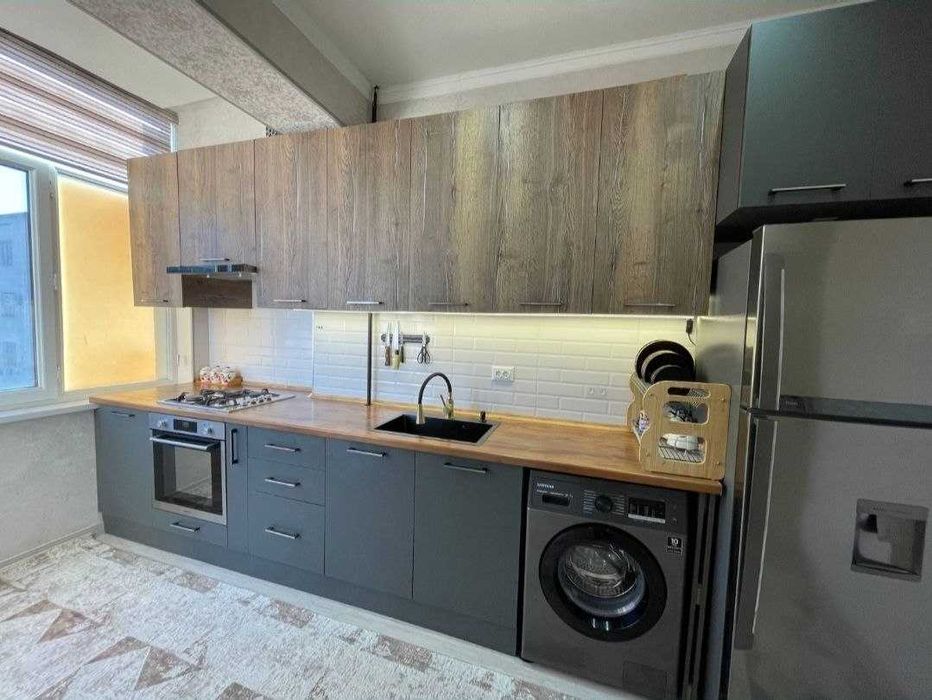 3х комнатная квартира на 7 этаже 76кв/м, в Самарканде