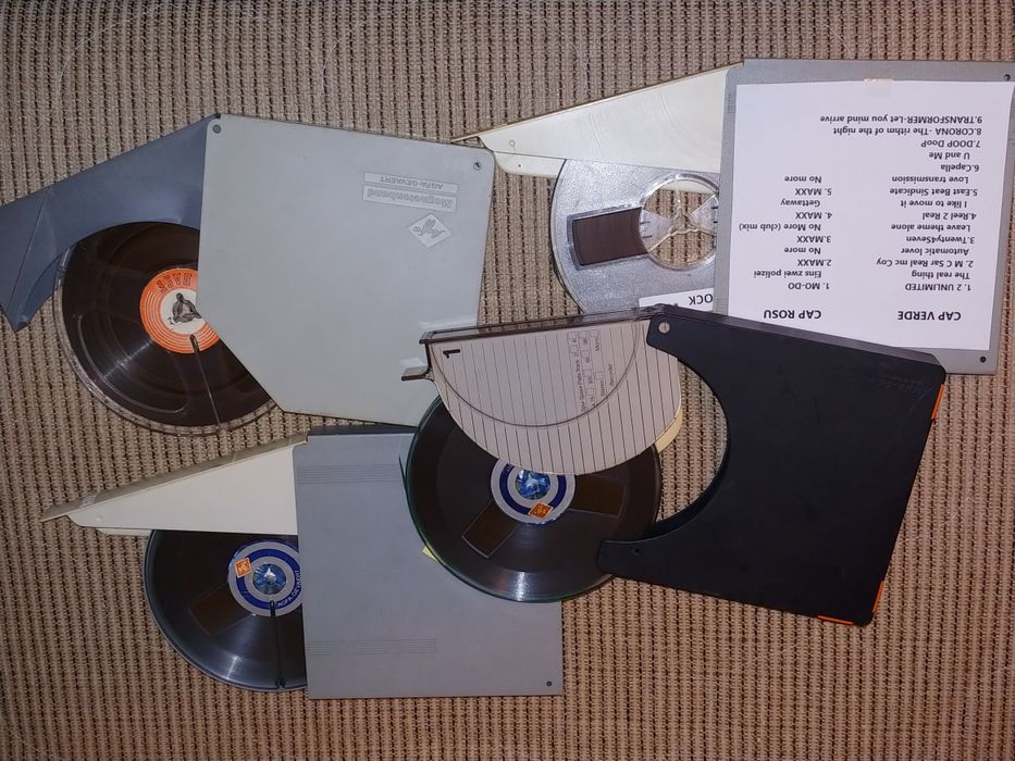 Pistol lipit electric cositor fludor