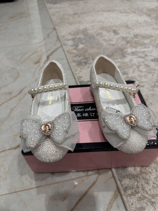 Продам туфельки 27-28р