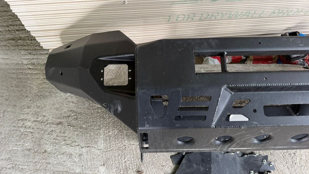 Предна офроуд броня за toyota Land cruiser j200