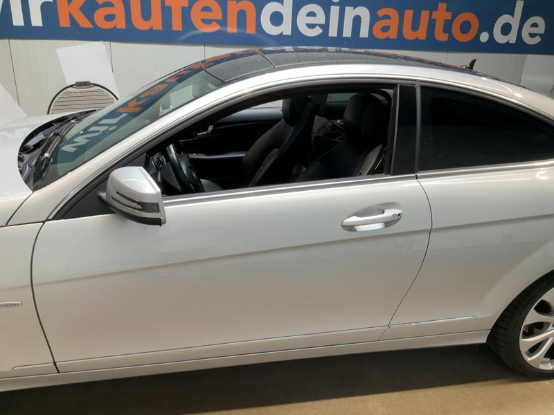 Mercedes-Benz C-Klasse C 220 CDI BlueEfficiency 2012
